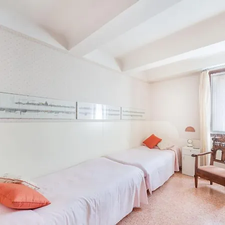 Ca' De La Comare, Relaxing And Elegant On Canal Grande Apartmán