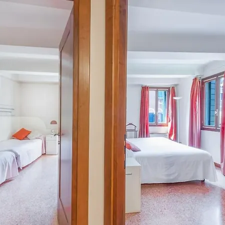 Apartament Ca' De La Comare, Relaxing And Elegant On Canal Grande *